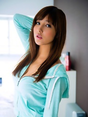 Gorgeous and beautiful Bambi Watanabe posing her big tits