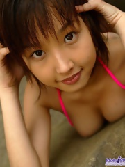 Keiko is a hot Japanese tramp who enjoys showing her body off outdoors